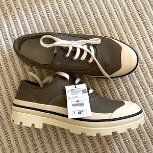 Man’s Zara sneakers